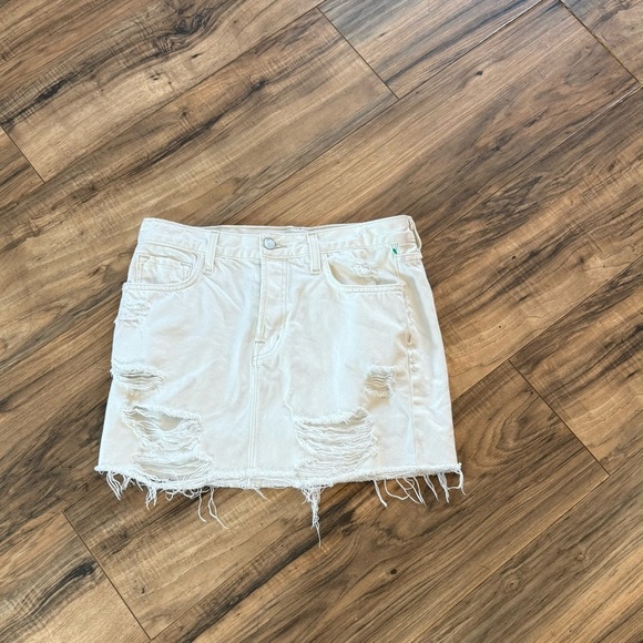 J Brand Distressed White Denim Skirt! EUC - Picture 1 of 5